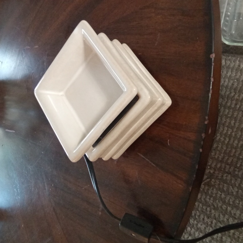 #734 Wax Warmer